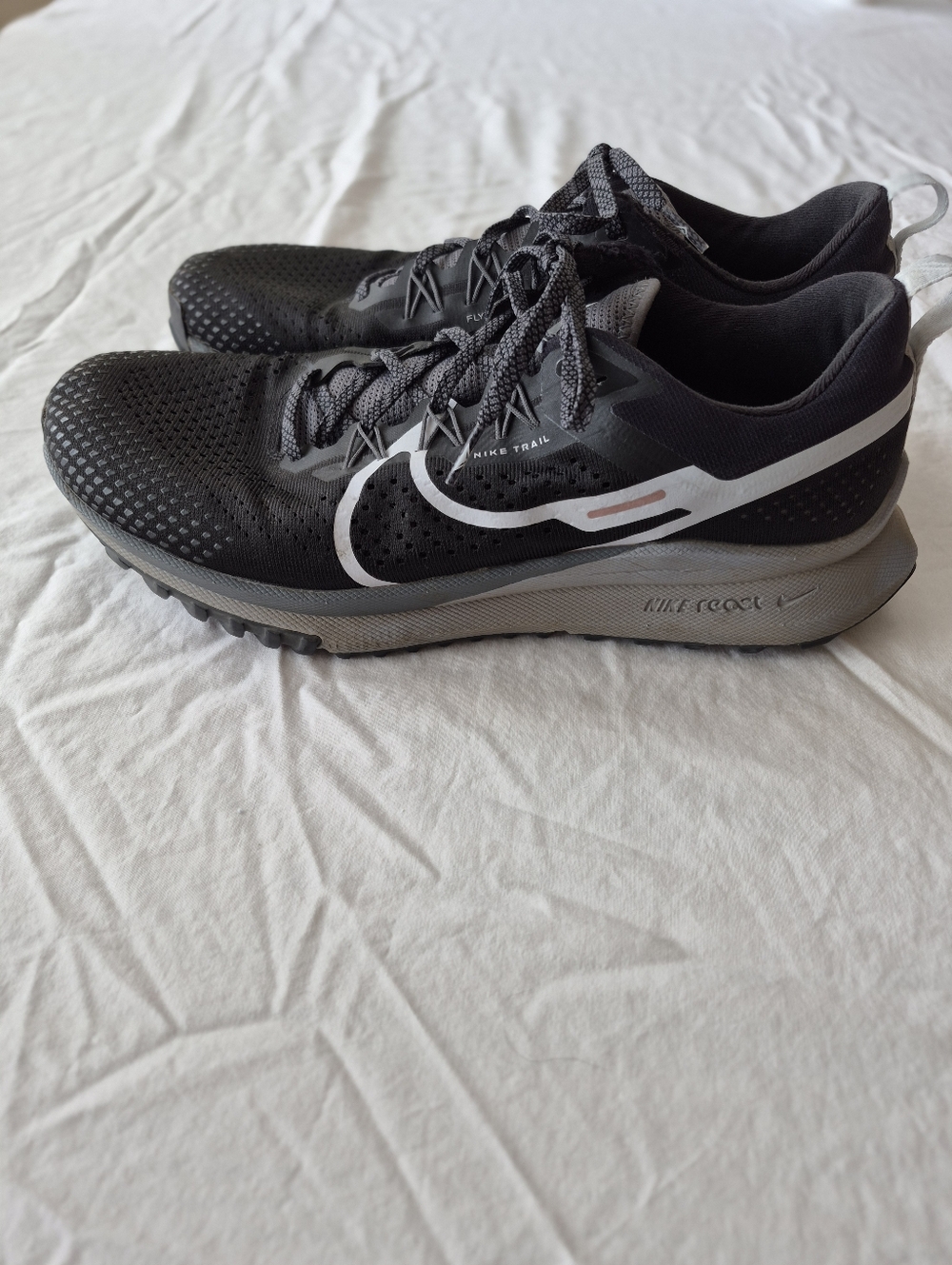 Nike Men's React Trail Shoes, Size 12